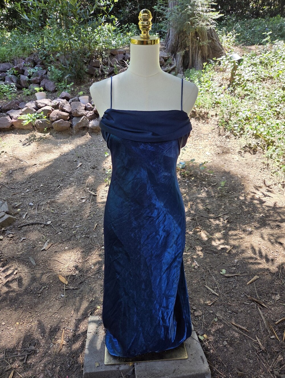 Betsey & Adam Vintage Y2K Blue Metallic Draped Cowl Neck Prom Dress